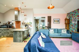 Photo 16- click for photo gallery